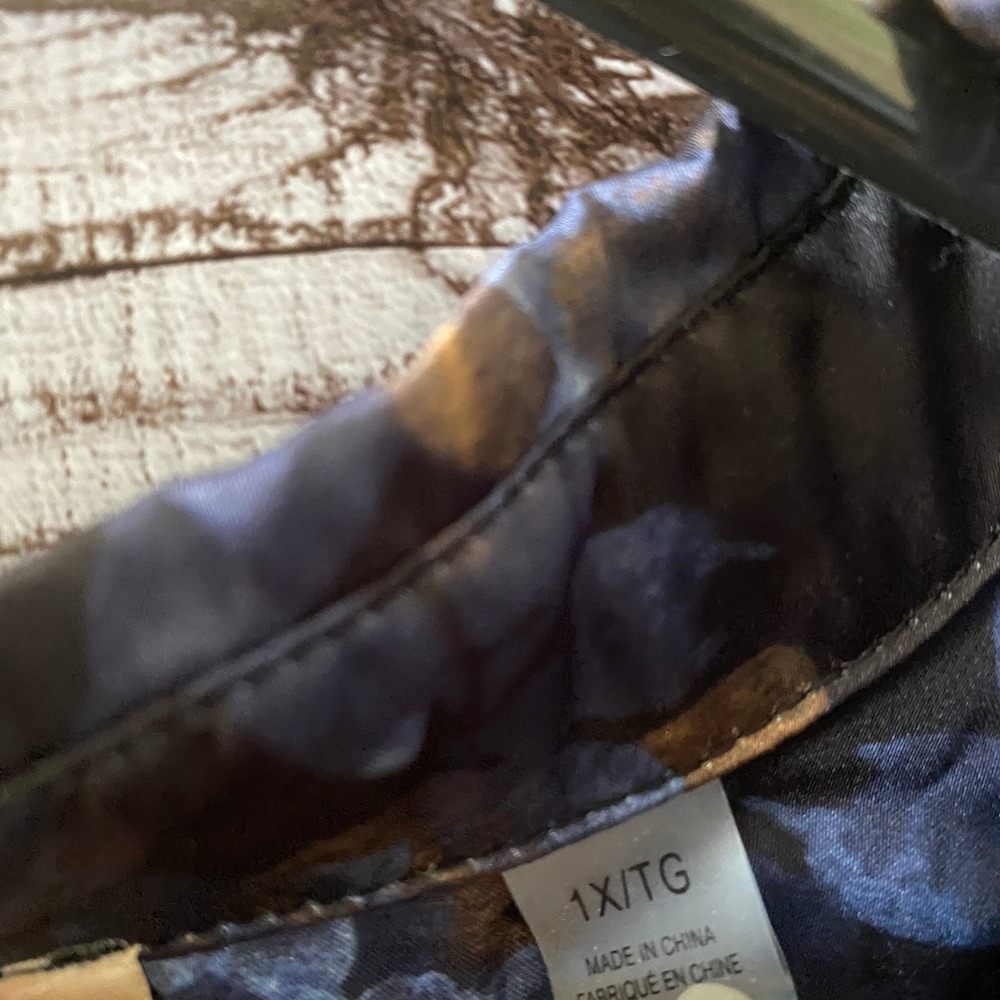 Elie Tahari Women's Long-Sleeved Button-Down Blouse Size 1X Blue Floral - Picture 5 of 6